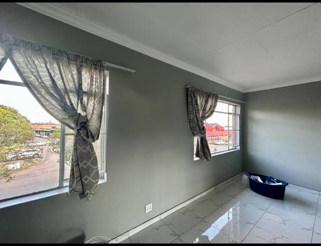 3 BEDROOM APARTMENT FOR SALE IN VANDERBIJLPARK CW 6
